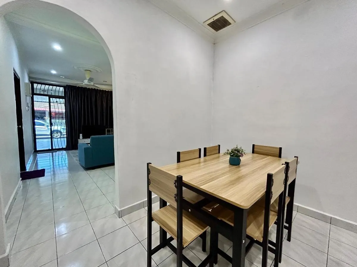 Cozy14#4Pax#Wifi#Nearaeonalma#5Kmtoiconcity Bukit Mertajam 0*,  Malaysia