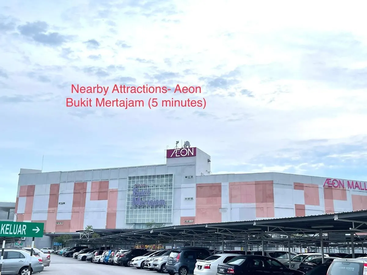 Cozy14#4Pax#Wifi#Nearaeonalma#5Kmtoiconcity Bukit Mertajam Holiday home