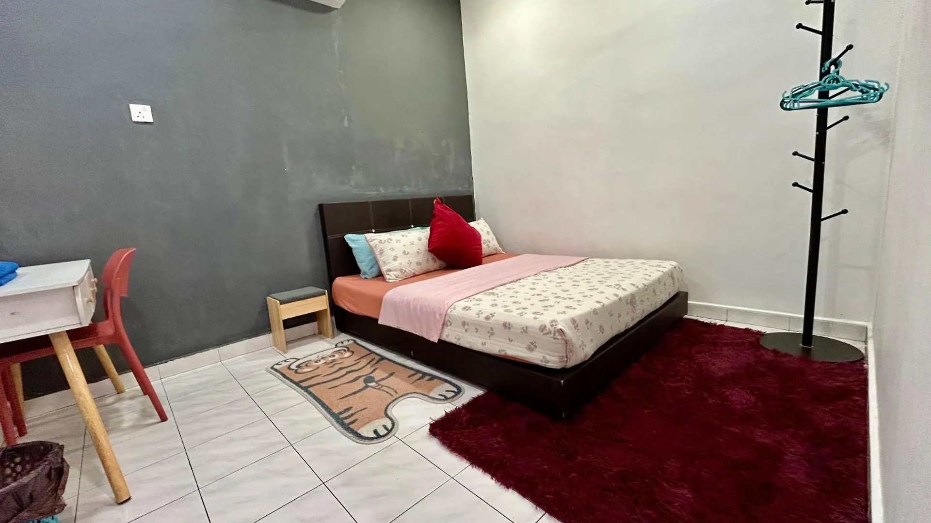 Cozy14#4Pax#Wifi#Nearaeonalma#5Kmtoiconcity Bukit Mertajam Malaysia